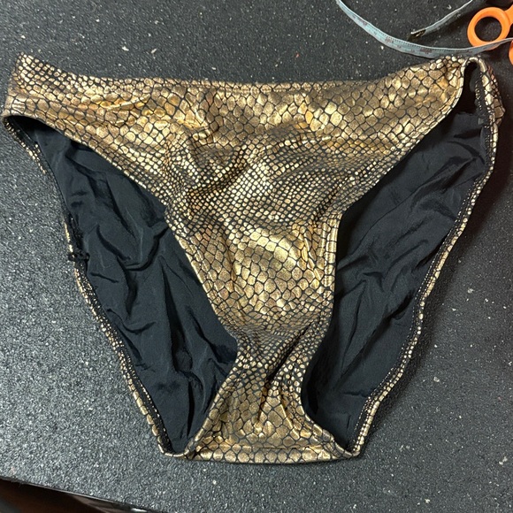 Sun Streak 90s Gold Snake Print Bikini Set - Picture 7 of 12